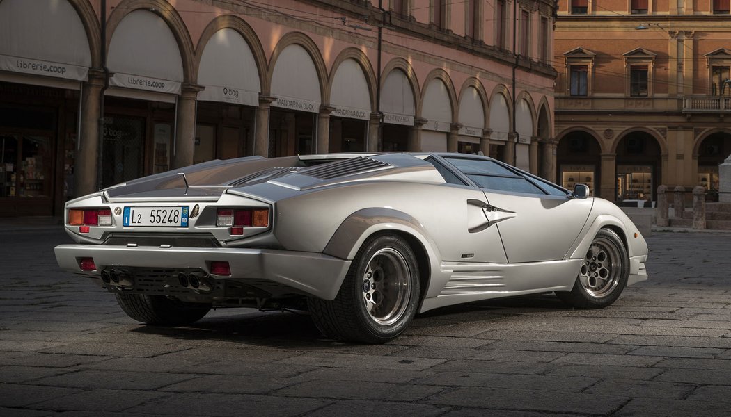 Lamborghini Countach 25 Anniversario