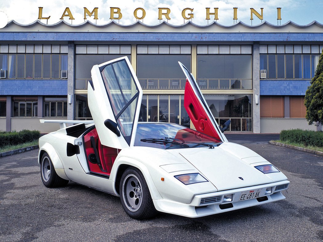 Lamborghini Countach 500 QV