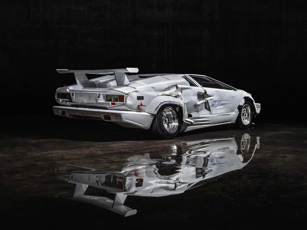 Nabourané Lamborghini Countach (1989)