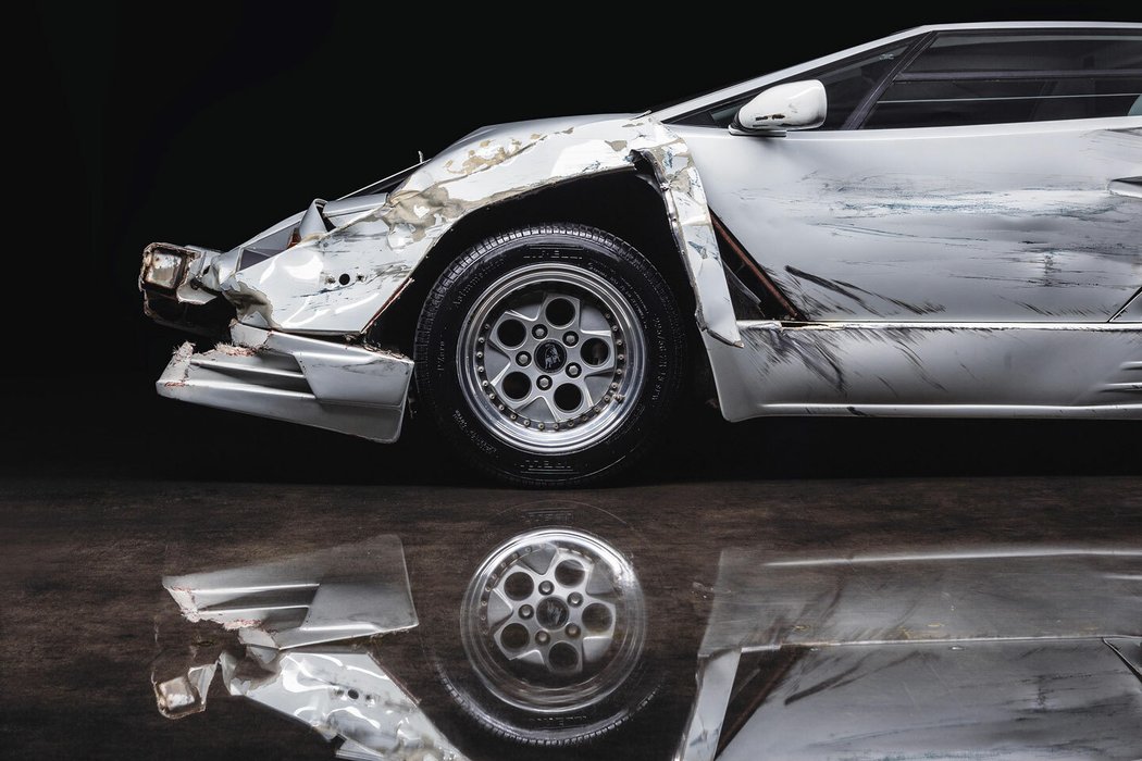 Nabourané Lamborghini Countach (1989)