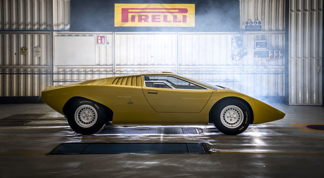 Lamborghini Countach LP 500