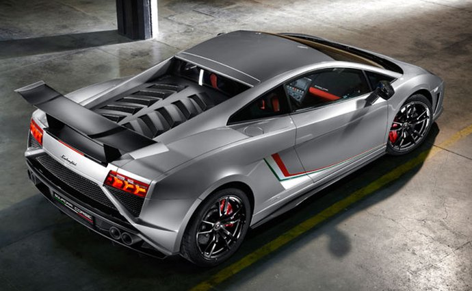 Lamborghini věří Indii, v Číně prodeje superaut klesají