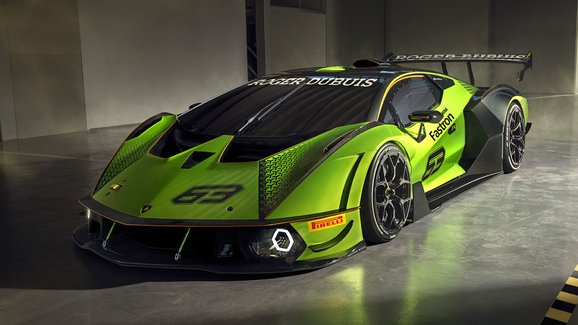 Lamborghini Essenza SCV12 oficiálně: K okruhové střele s 830 koňmi dostanete speciální garáž