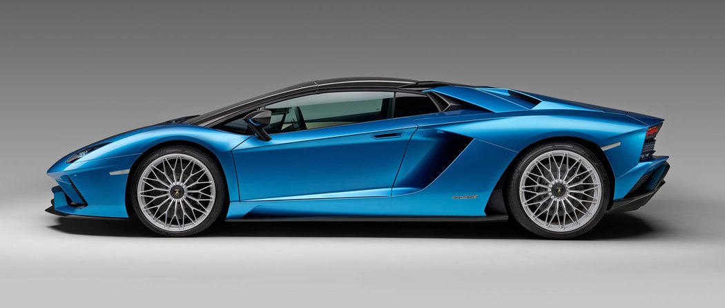 Lamborghini Aventador S Roadster