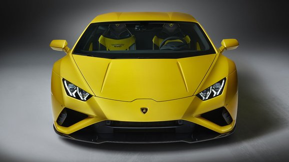 Lamborghini slaví nový prodejní rekord a očekává skvělý rok 2020