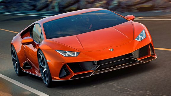 Podívejte se, jak zrychluje Lamborghini Huracán Evo. Dvoustovku dá pod 10 sekund