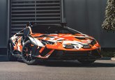 Maskáče jsou zpátky v módě. Speciální verze Lamborghini Huracán se ihned vyprodala