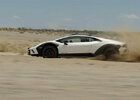 Už víme, jak jezdí Lamborghini Huracán Sterrato! Rozlučka plná prachu a driftování