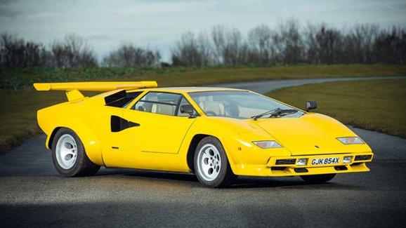 Žluté Lamborghini Countach: Osmdesátkový sen na prodej