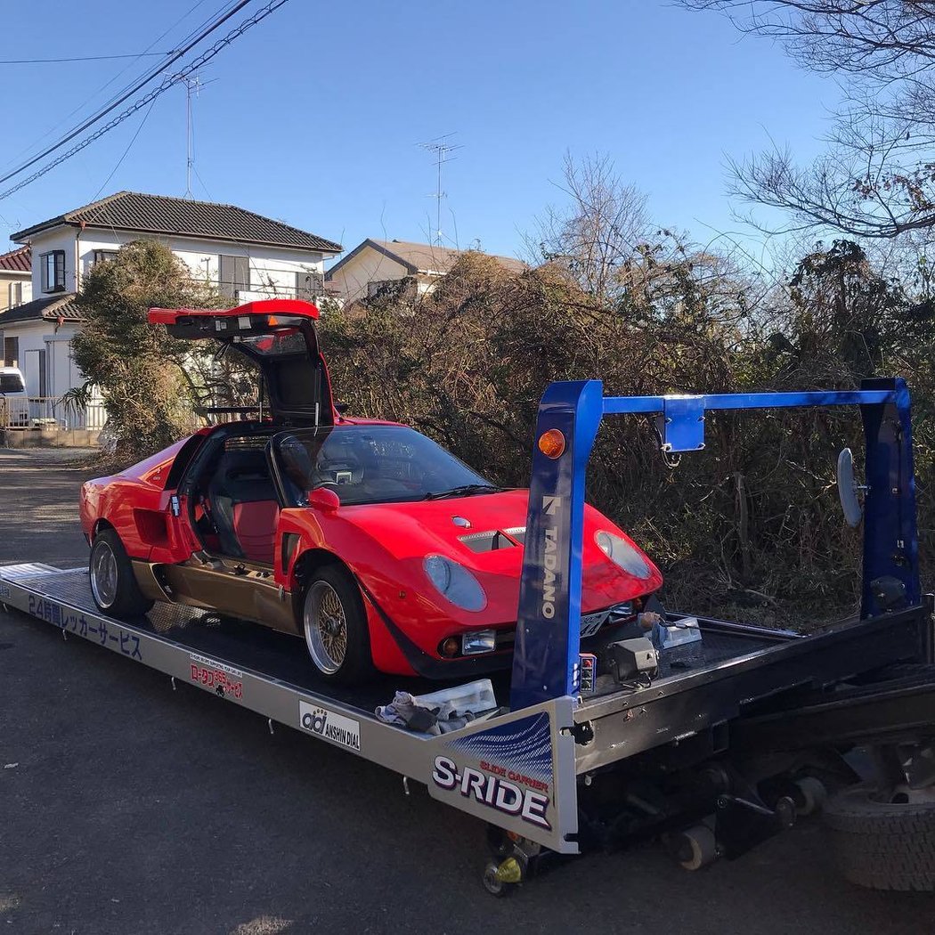 Japonec neměl na své milované Lambo, tak si postavil vlastní