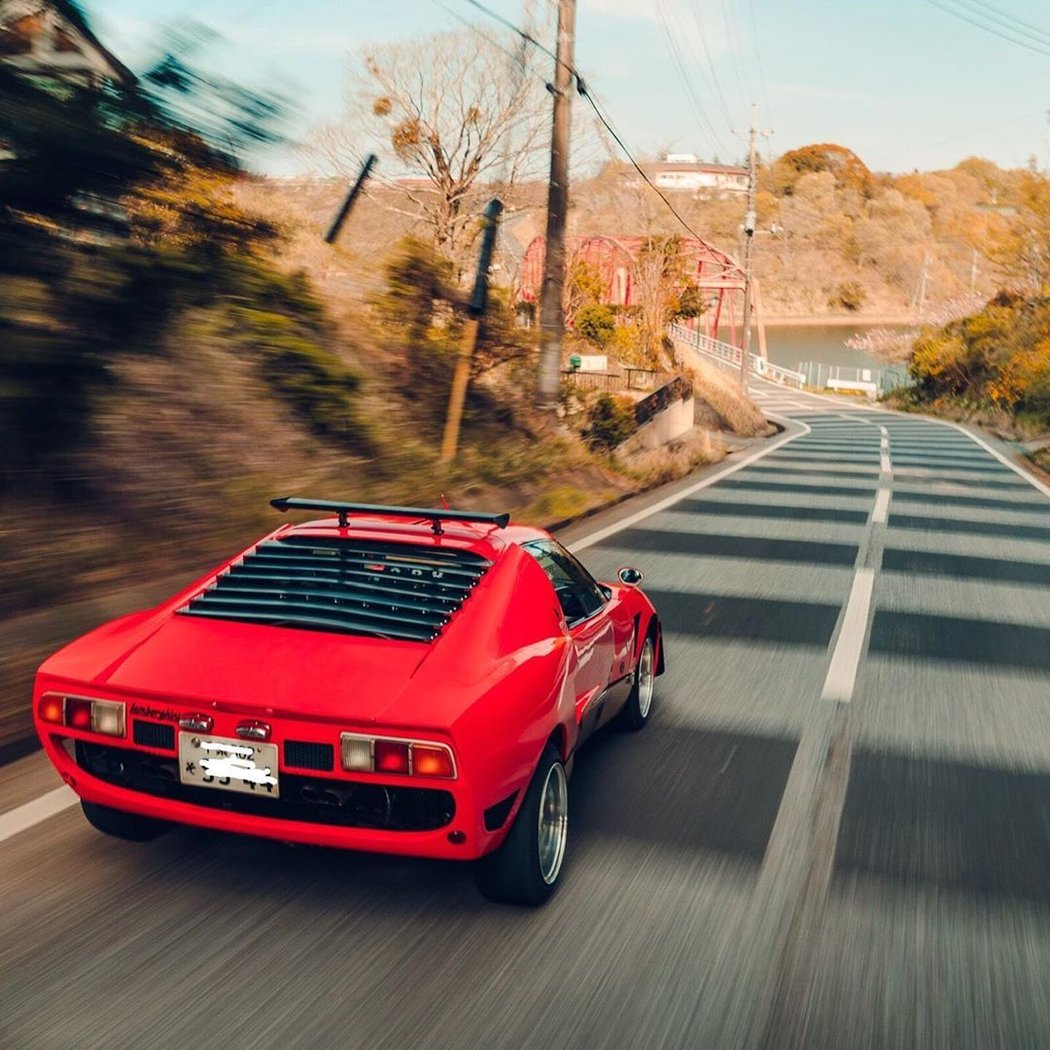 Japonec neměl na své milované Lambo, tak si postavil vlastní