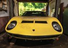 V zaprášené garáži v Německu objevili Lamborghini Miura. Prodat by se mohlo za desítky milionů