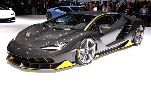 Lamborghini Centenario: Dílo šílence, nebo génia? (první dojmy)