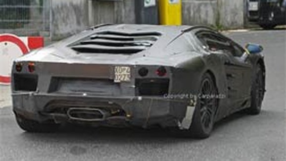 Lamborghini Aventador LP700-4: Technická data