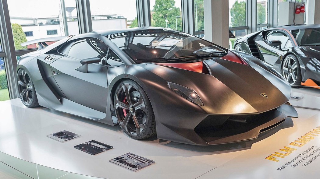 Lamborghini Sesto Elemento