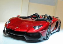 Ženeva živě: Lamborghini Aventador J jako extrémní speedster (aktualizováno)