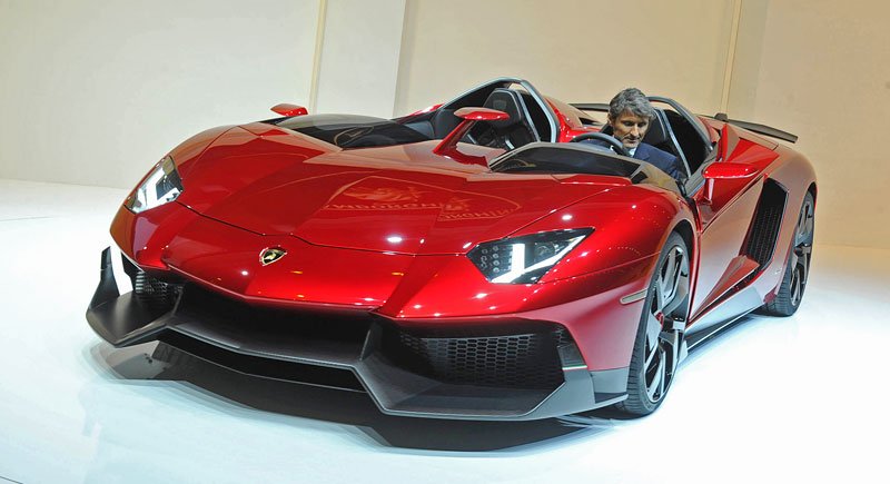 Ženeva živě: Lamborghini Aventador J