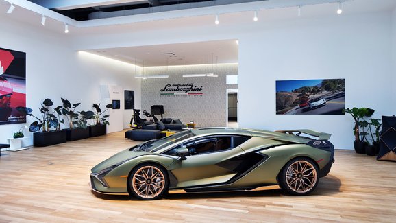 Lamborghini otevírá dvoupodlažní prodejnu pro VIP zákazníky
