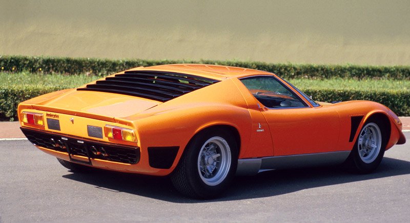 Historie Lamborghini ve fotografii