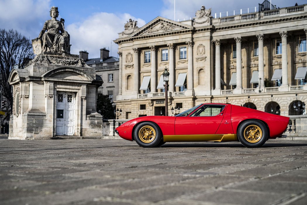 Lamborghini Miura