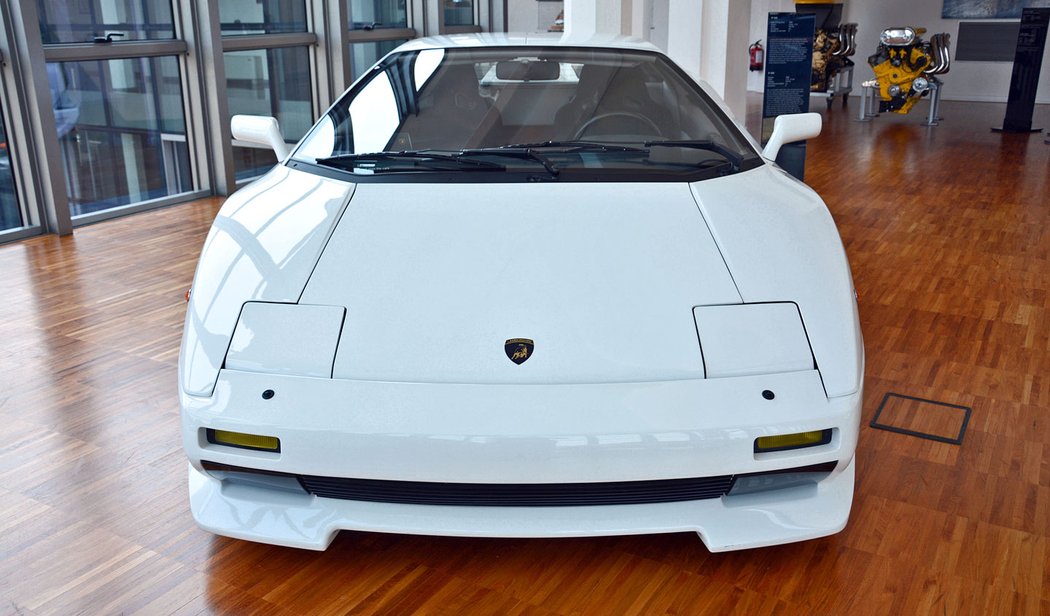 Lamborghini P140