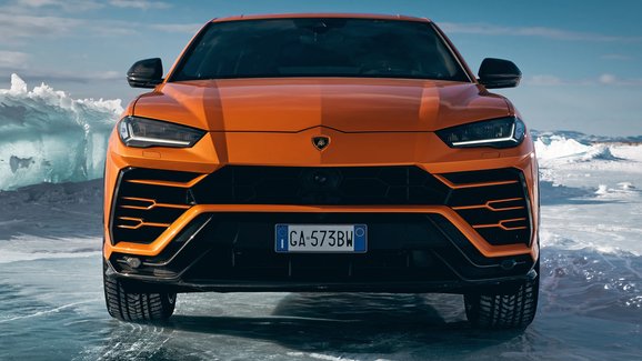Lamborghini Urus se časem stane elektrické, naznačil designér značky