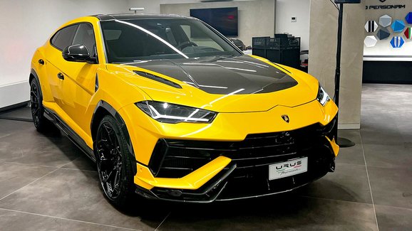 Přísné Lamborghini Urus Performante dorazilo do Česka. Známe cenu, ale pospěšte si!