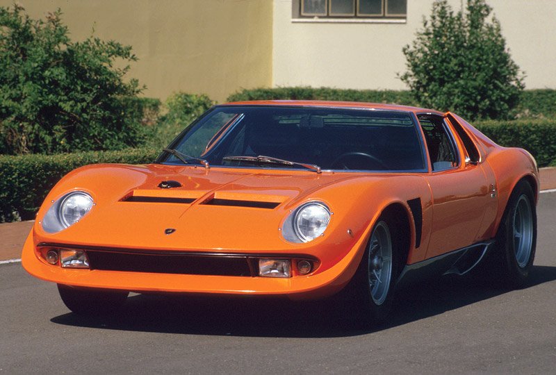 Historie Lamborghini ve fotografii