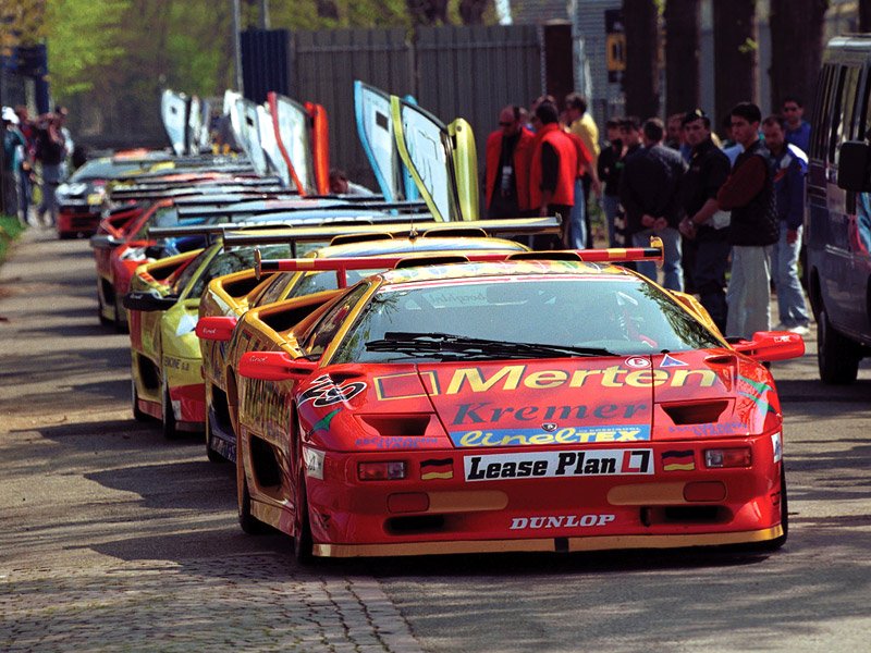 Historie Lamborghini ve fotografii