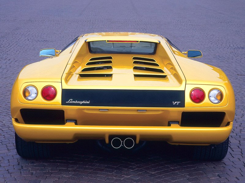 Historie Lamborghini ve fotografii