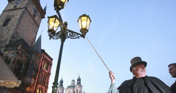 První krok k budoucnosti: Praha chce v Karlíně chytré lampy 