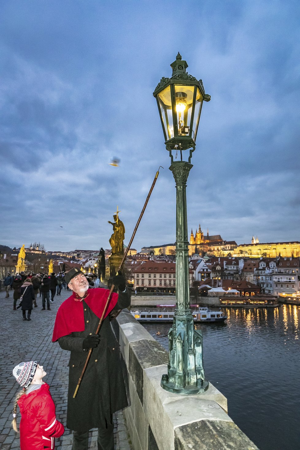 Se svou dvoumetrovou výškou se v tomto případě Jan vskutku neminul povoláním, lépe řečeno koníčkem.