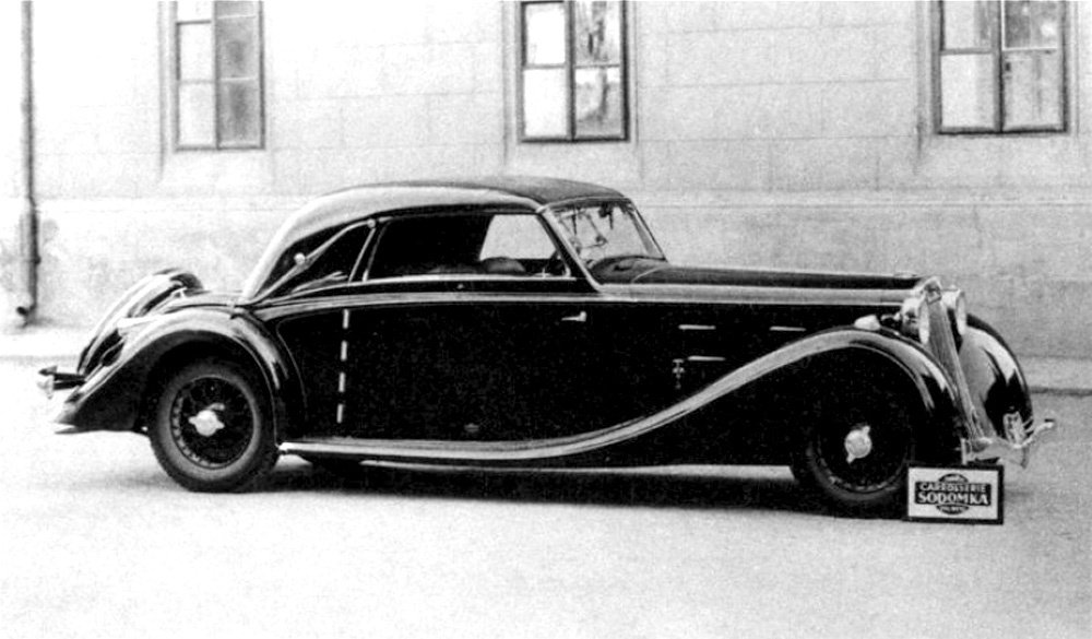 Josef Sodomka mladší navrhl a postavil na podvozku Astury 4. série dvoudveřové kupé, které s třílitrovým motorem V8 dosahovalo rychlost 130 km/h.
