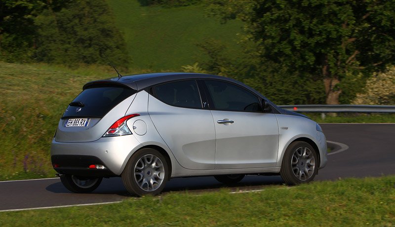 Lancia Ypsilon