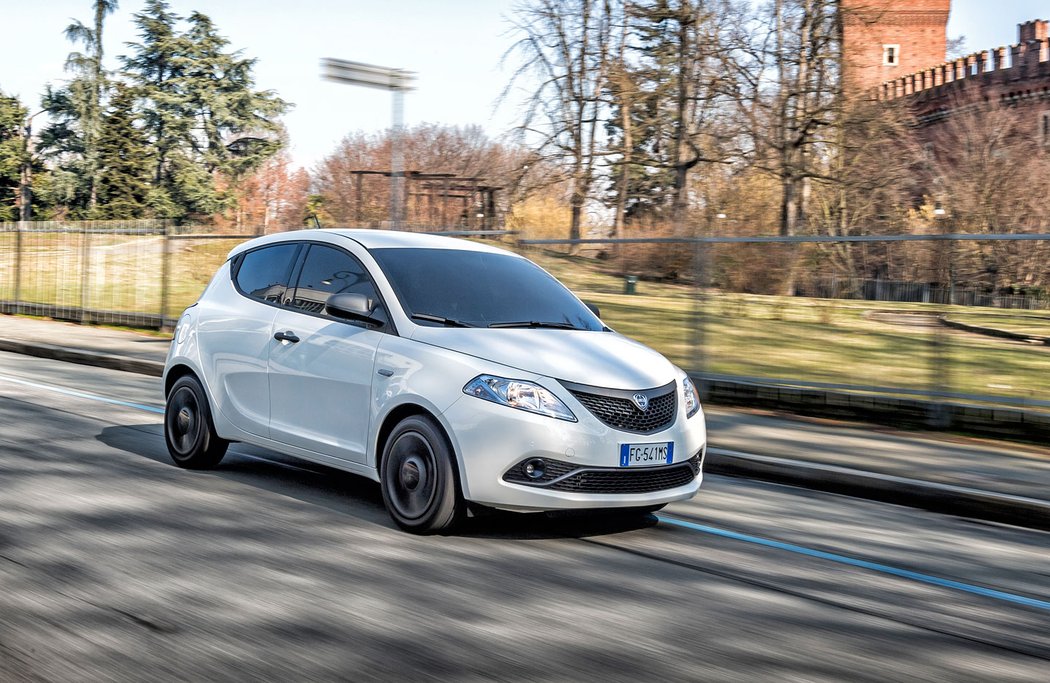 Lancia Ypsilon