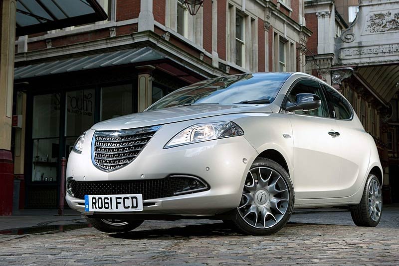 Chrysler Ypsilon (2011)