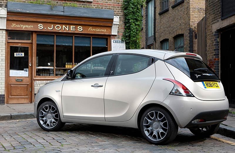 Lancia Ypsilon