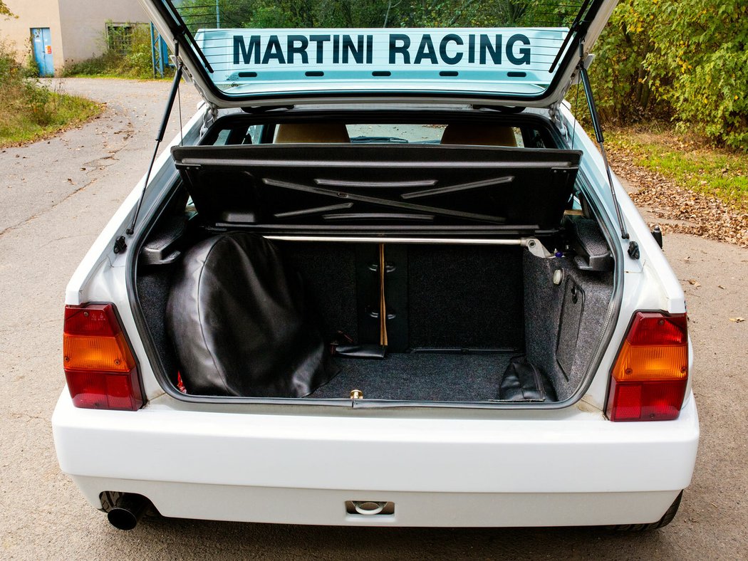 Lancia Delta HF Integrale Martini 6 (1993)