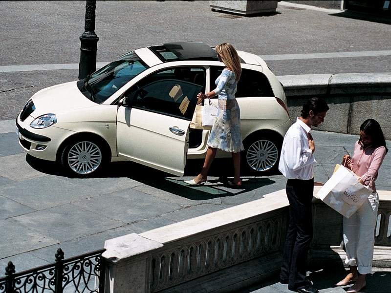 Lancia Ypsilon