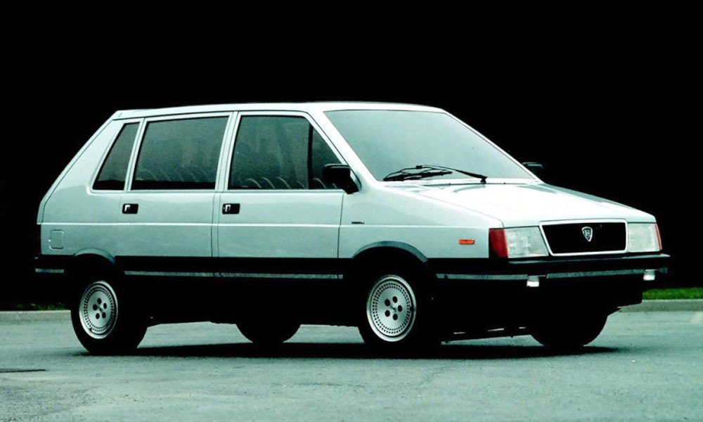 V roce 1978 postavila karosárna Italdesign koncept pětidveřového MPV Giugiaro Megagamma.