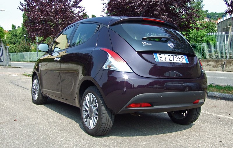 Lancia Ypsilon