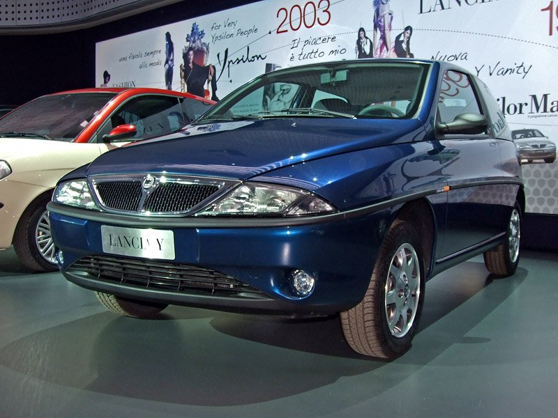 Lancia Ypsilon