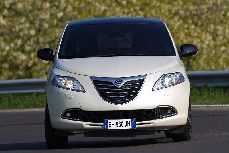 Lancia Ypsilon