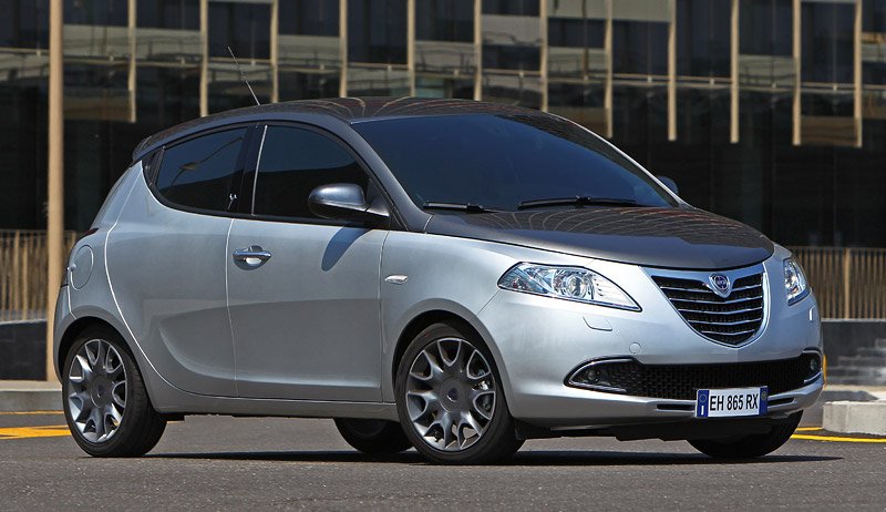 Lancia Ypsilon