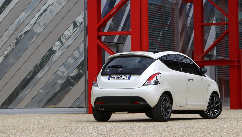 Lancia Ypsilon