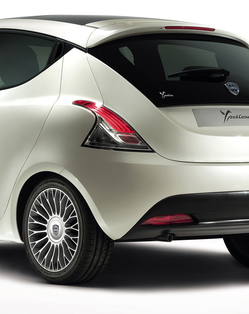 Lancia Ypsilon