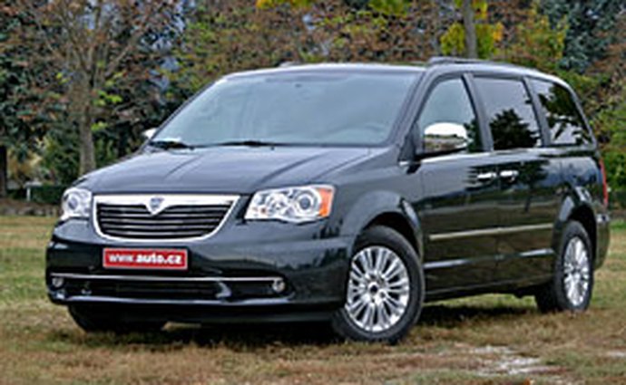 Lancia Voyager: První jízdní dojmy