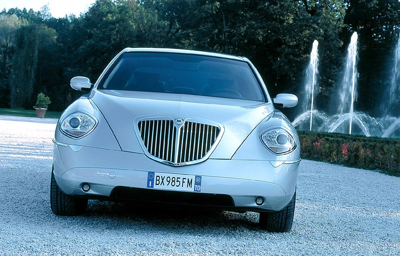 Lancia Thesis (2002-2009)