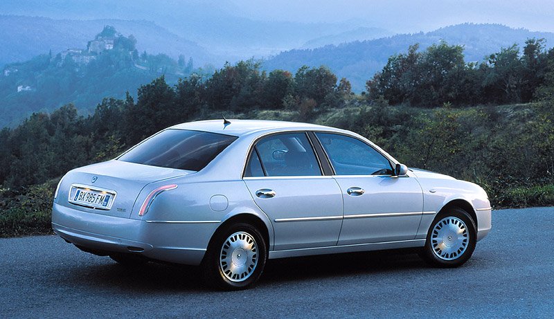 Lancia Thesis (2002-2009)