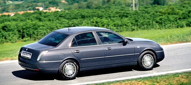 Lancia Thesis (2002-2009)